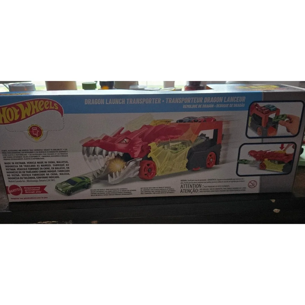 Hot Wheels City Dragon Launch Transporter Red Car Carrier Playset GVG37 NEW